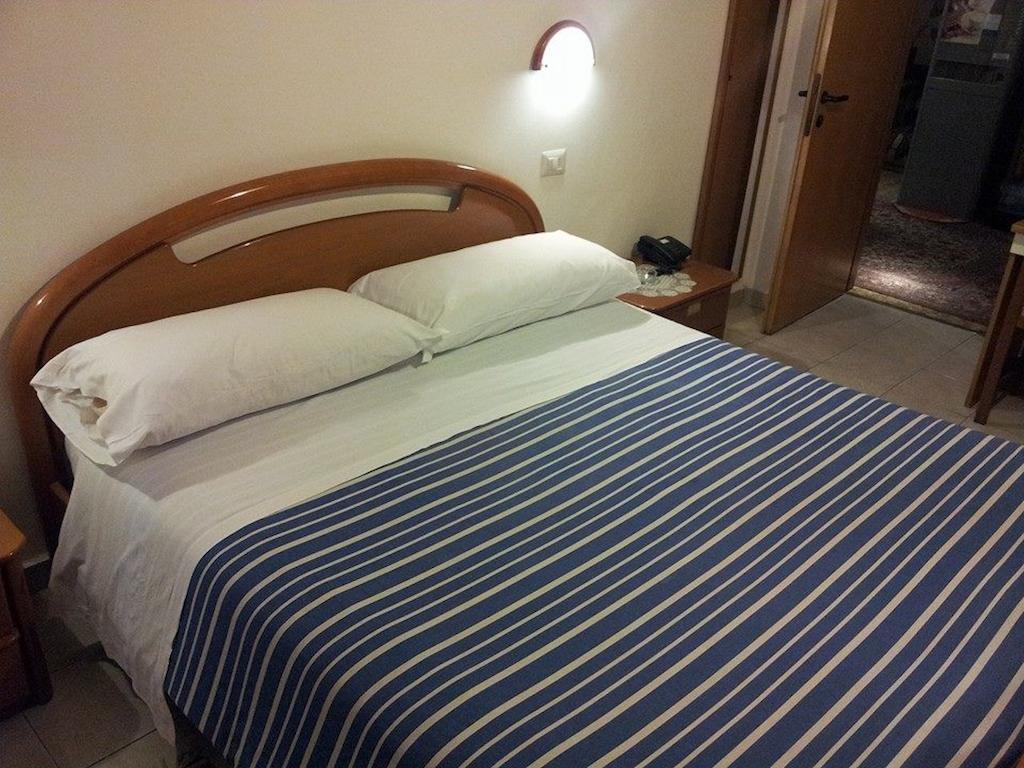 Hotel Acapulco Milan Bilik gambar
