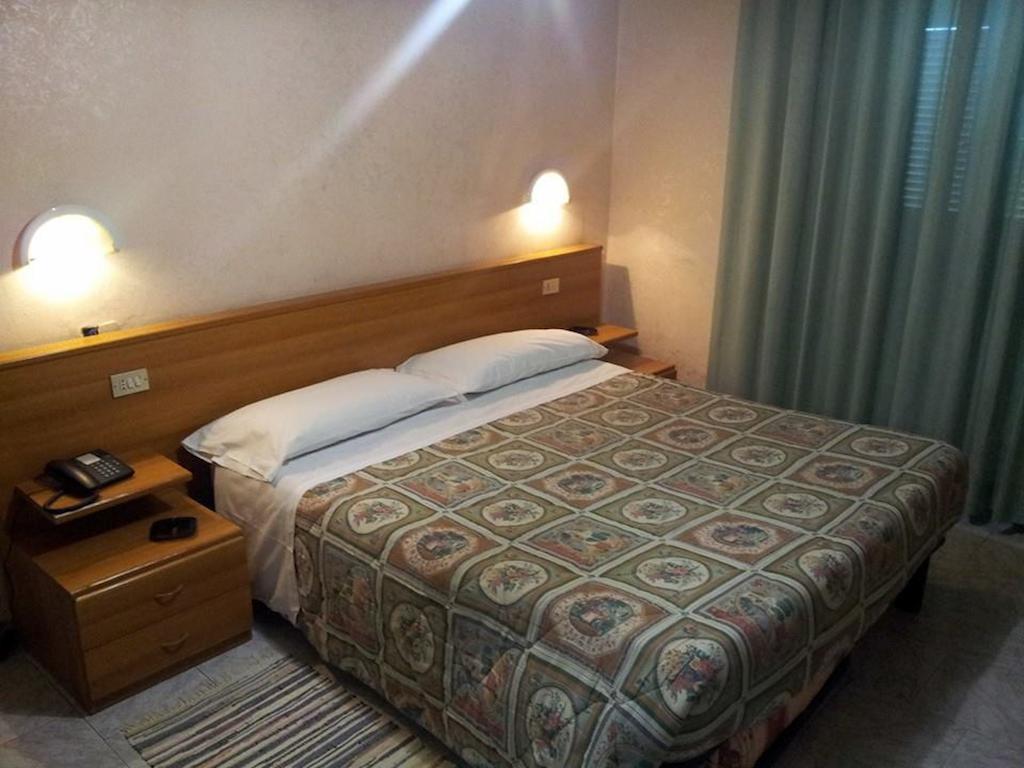 Hotel Acapulco Milan Bilik gambar